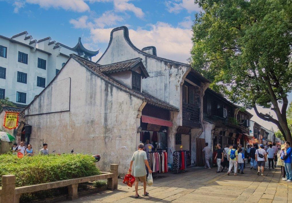 暑期租车自驾游需求旺,“遛娃”经济适用车型热度翻倍,这成为一种趋势吗?-有问必答平台,专注解答你的问题